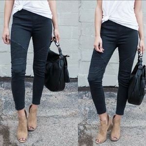 🌟New! Black Jeggings🌟